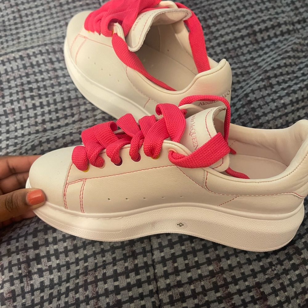 Alexander Mcqueen size 33 for kids